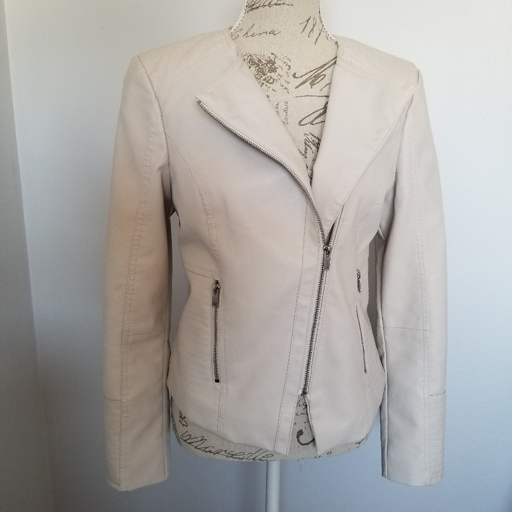 Amaryllis Cream Jacket